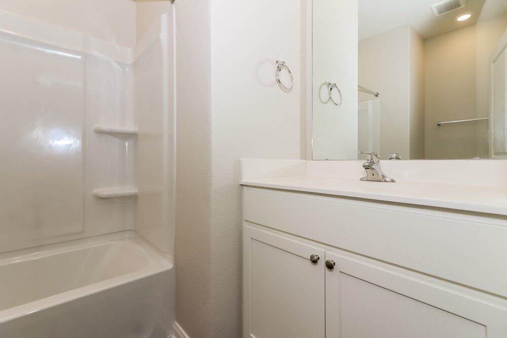 Building Photo - 420 Polly Grv Dr