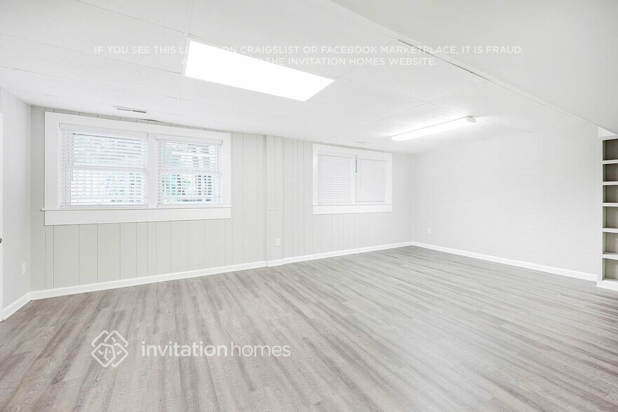 Building Photo - 539 Glen Echo Dr