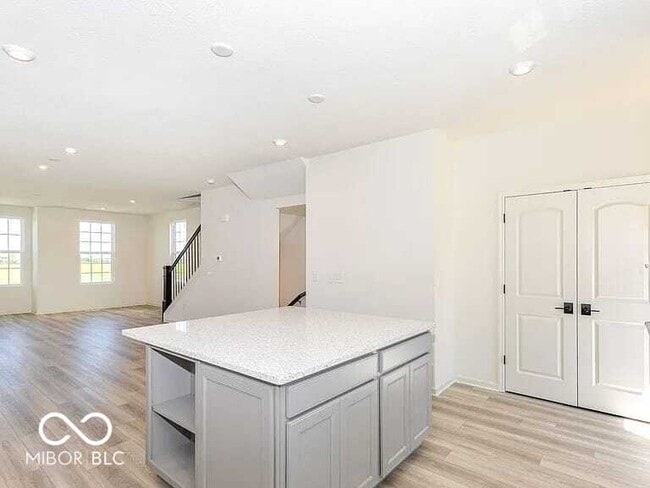 Building Photo - 1740 Blenker Dr