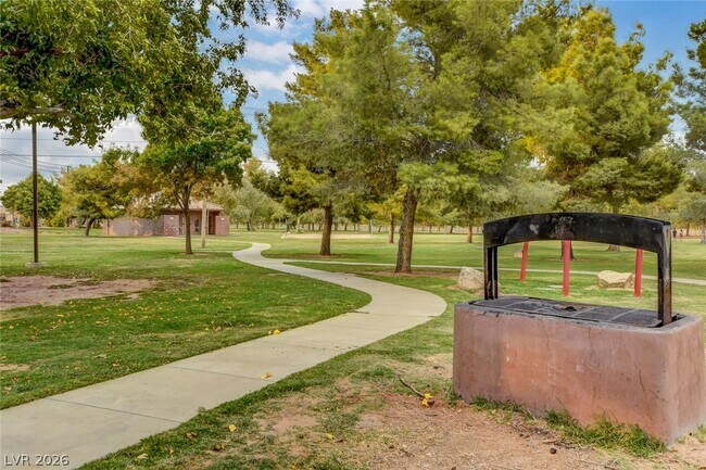 Building Photo - 7258 Loma Alta Cir