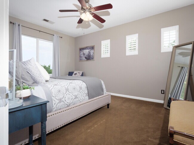 Building Photo - 29158 Black Pine Way