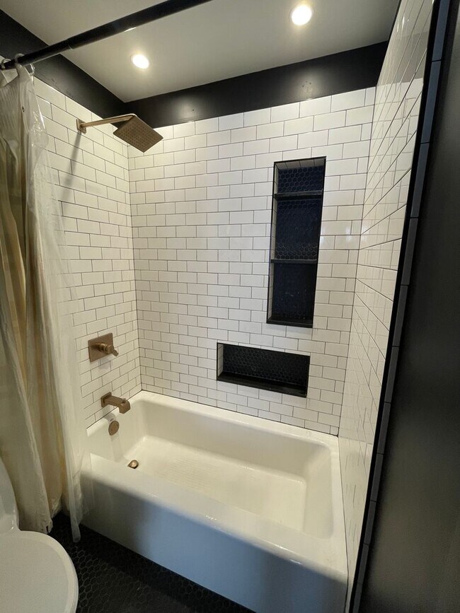 Building Photo - Updated Two Bedroom in Cherboneau North | Quiet, Private Setting Marketing Description