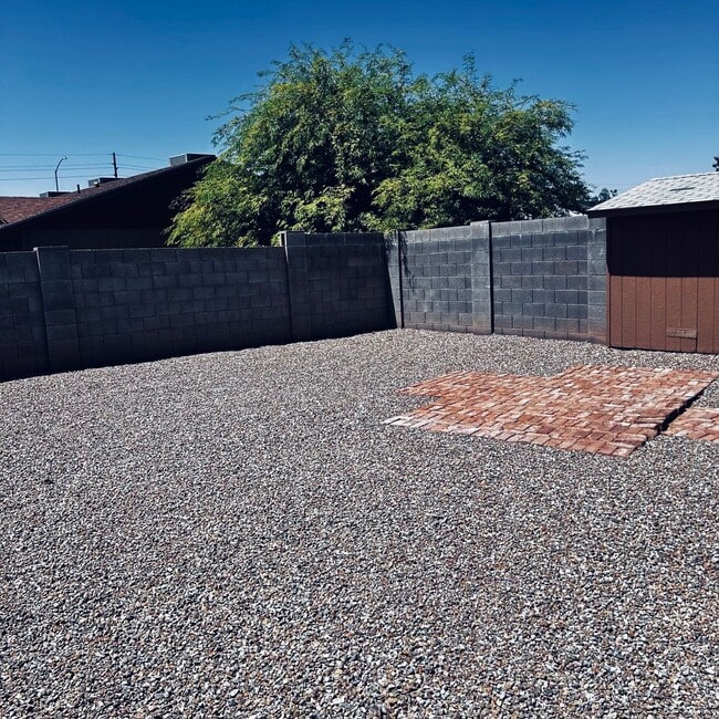 Building Photo - 4619 E Camino St