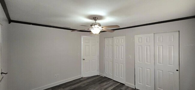 Building Photo - 1174 Victoria Ave