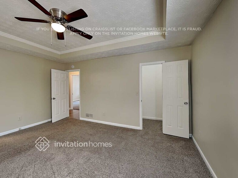 Building Photo - 2461 Sherrie Ln SW