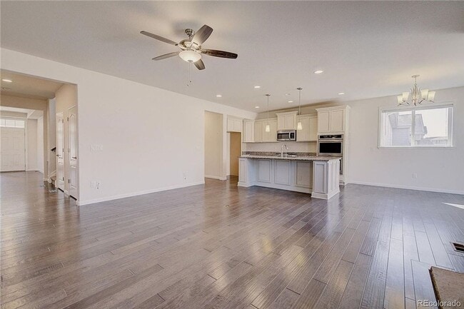 Building Photo - 11475 Helena St