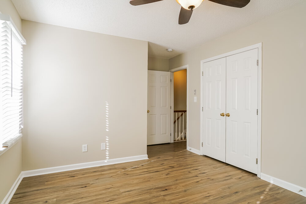 Building Photo - 11 Redding Ct