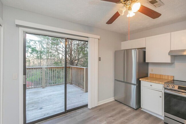 Building Photo - 3309 Falls Creek Dr