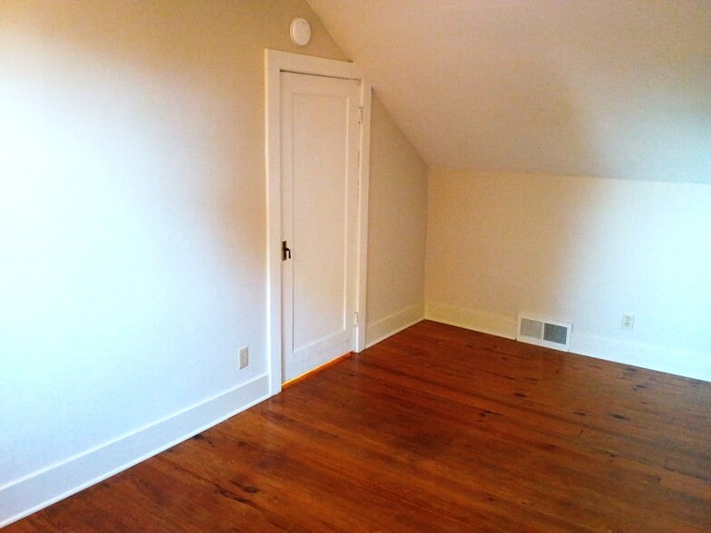 Second Bed Room - 3875 N Buffalo Rd
