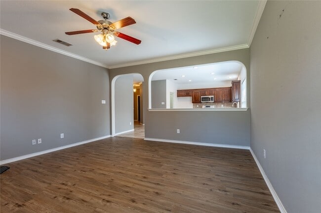 Building Photo - 2401 Spruce Springs Way