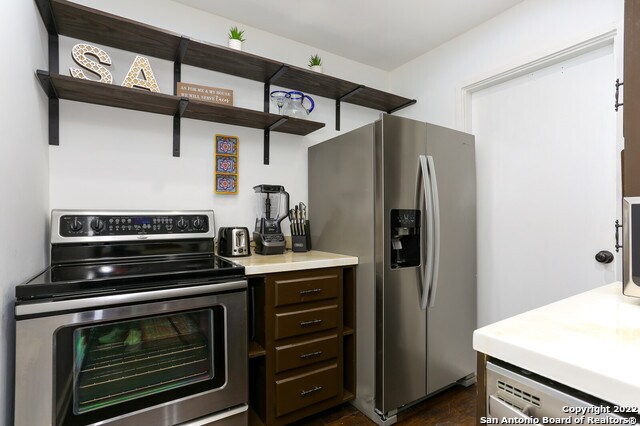 Building Photo - 1015 Cerro Alto Dr