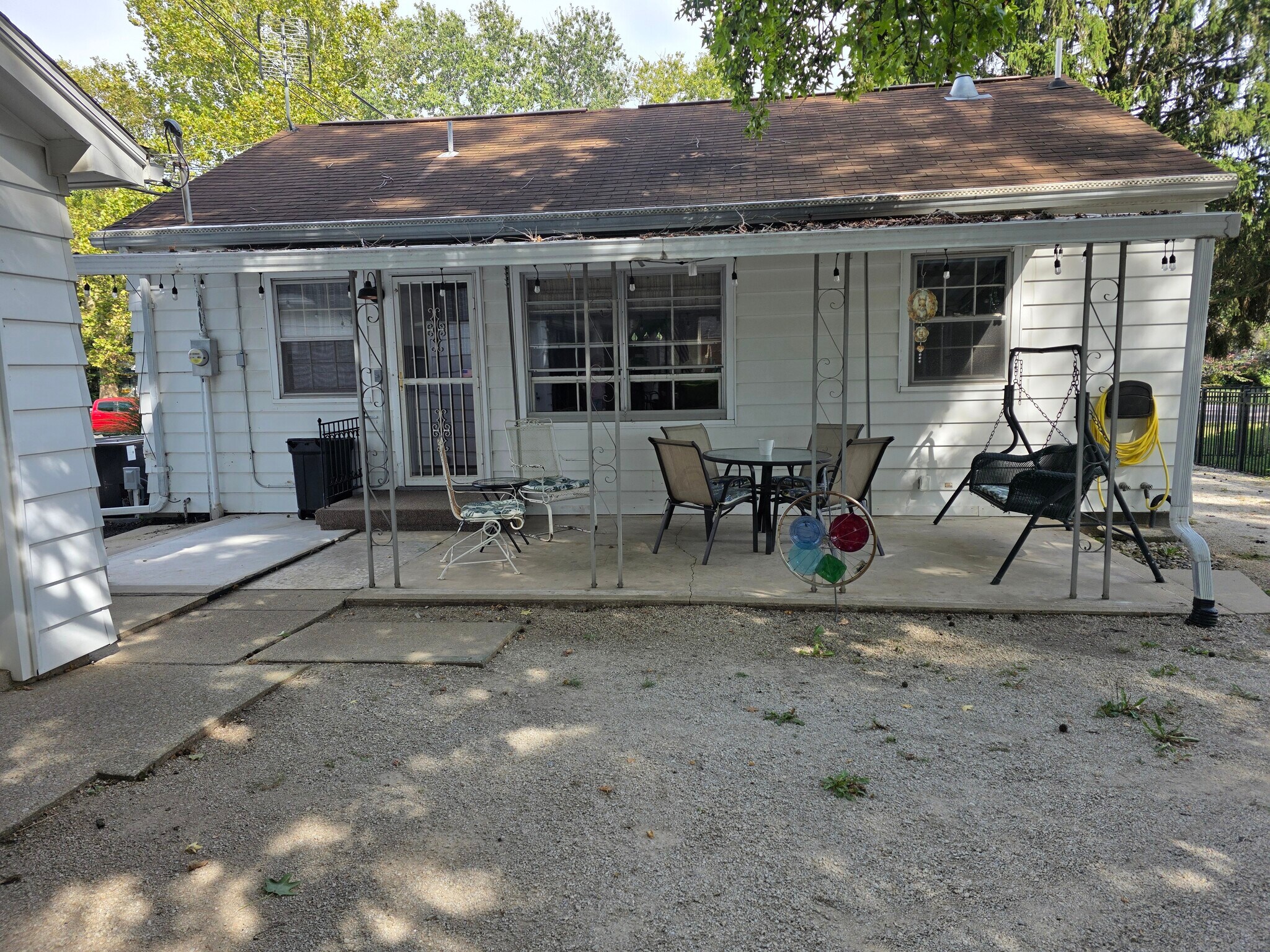 Building Photo - 509 S Russell St