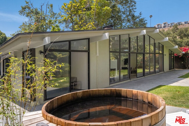 Building Photo - 30611 Las Estrellas Dr