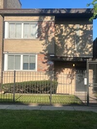 Building Photo - 8235 S Vernon Ave