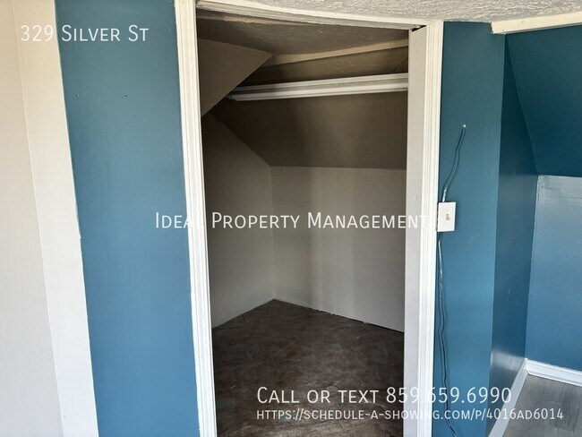 Building Photo - 329 Silver St