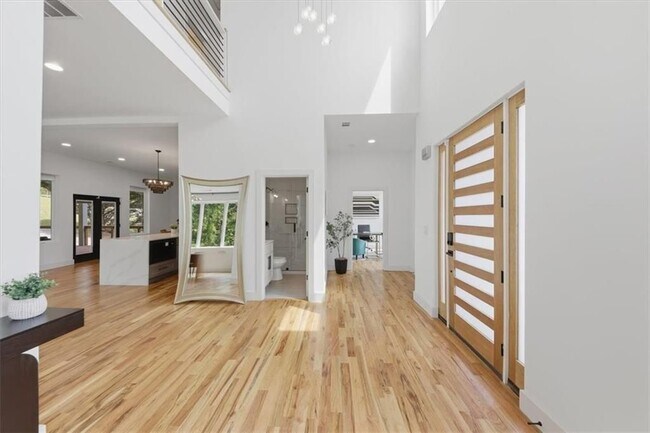 Building Photo - 4107 Danforth Rd SW