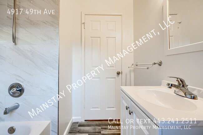 Building Photo - 4917 49th Ave