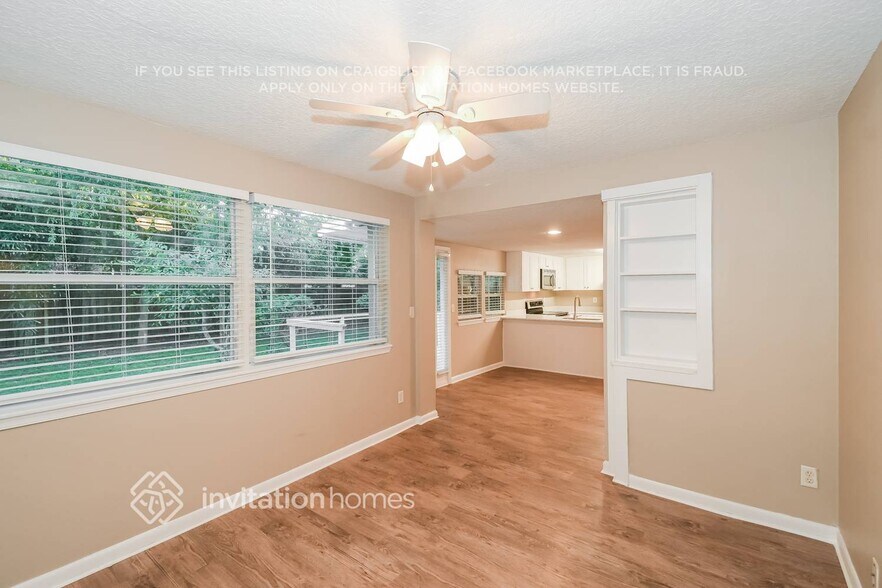 Building Photo - 1632 6th Ave N