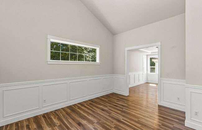 Building Photo - 6.6 Acre Retreat