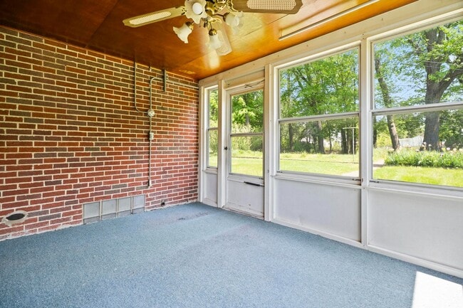 Building Photo - Freshly Remodeled 3-Bedroom Cape Cod in The Heart of Richmond Heights