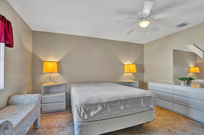 Building Photo - 6722 Moonlit Dr