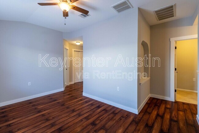 Building Photo - 1138 Emmitt Run