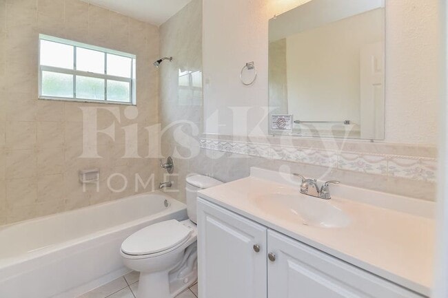 Building Photo - 16941 SW 119th Ct