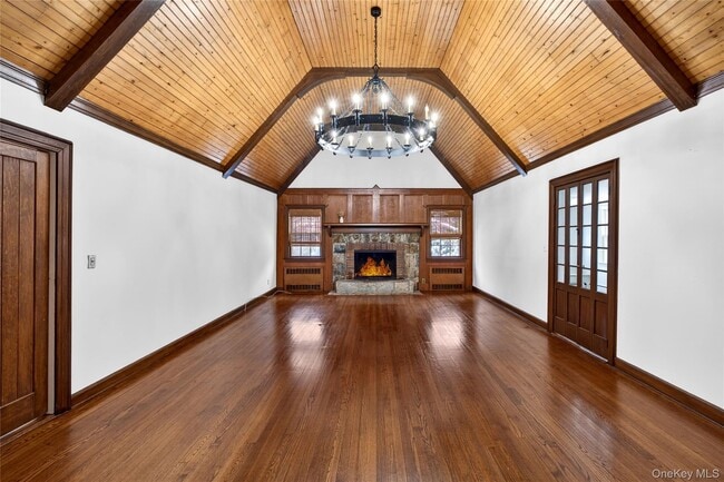 Building Photo - 6 Raven Way