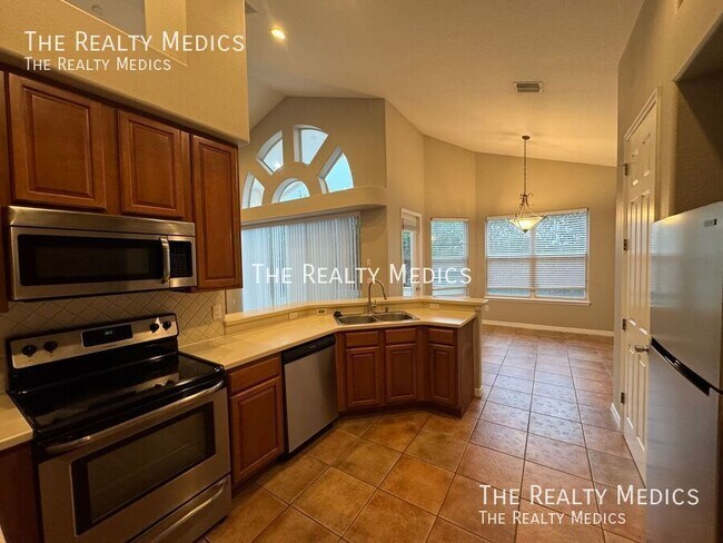 Building Photo - 2521 Roat Dr