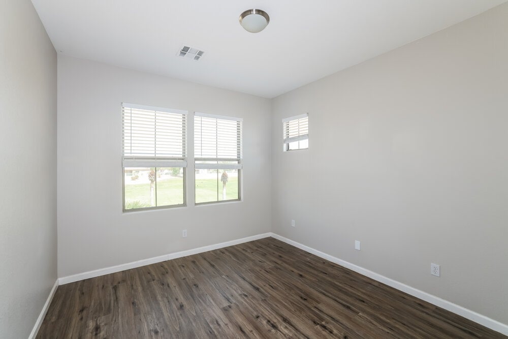 Building Photo - 13492 W Cypress St