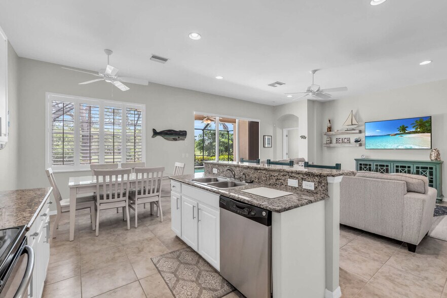 Building Photo - 9286 Spanish Moss Way