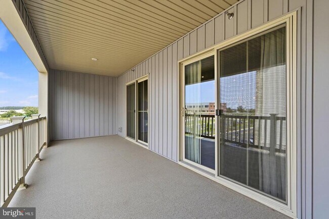 Building Photo - 24274 Thurso Sq