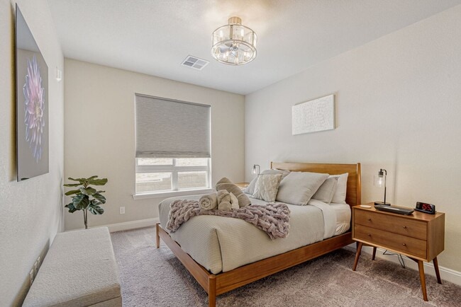 Building Photo - Contemporary Parker Condo | Pool, Trails & City Access