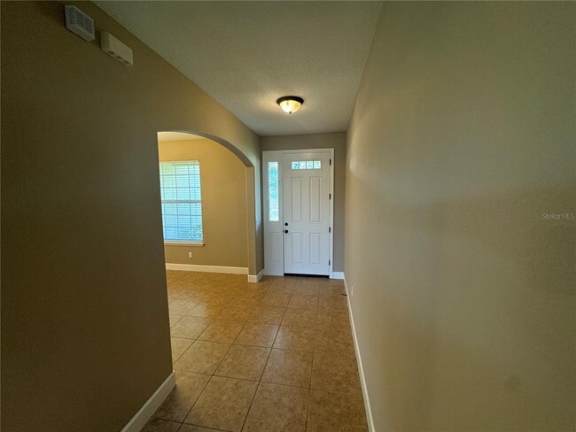 Building Photo - 33844 Emerald Pond Loop