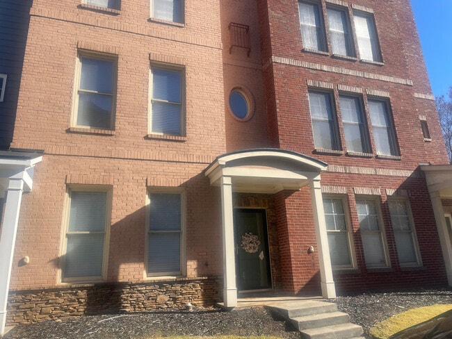 Building Photo - 737 Liberty Commons Dr NW