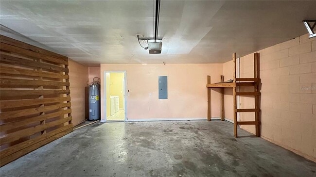 Building Photo - 16908 Sunrise Vista Dr