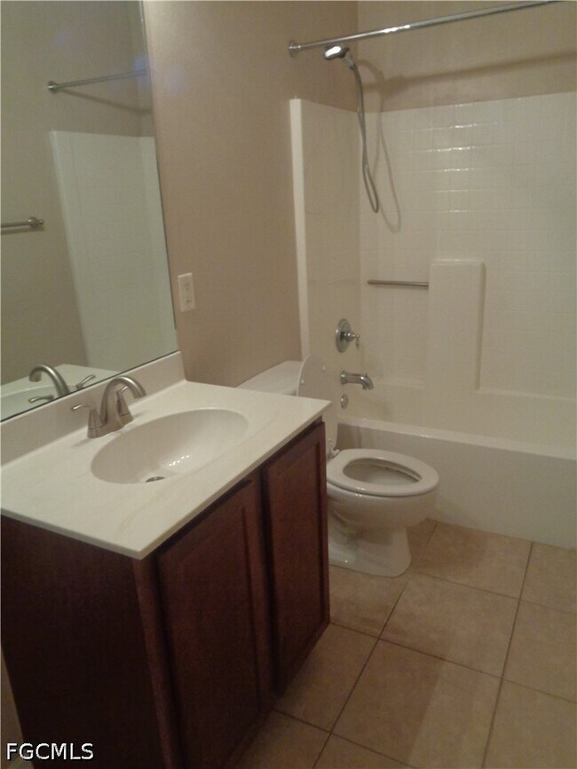 Building Photo - 2463 Nature Pointe Loop