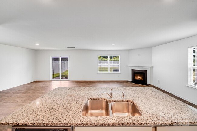 Building Photo - 3255 Winesap Dr