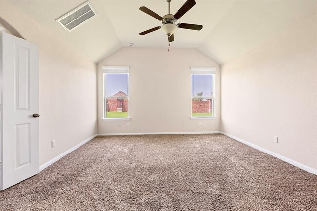 Building Photo - 1005 Fountain Grass Way