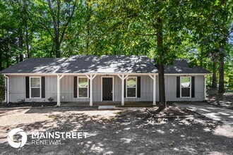 Building Photo - 1920 Gingham Way