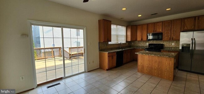 Building Photo - 43660 St Helena Terrace