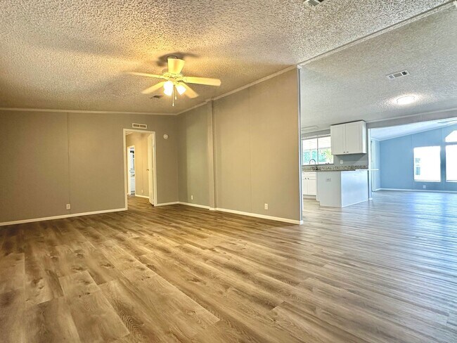 Building Photo - Privacy and Space in this 3/2 Home at the ...