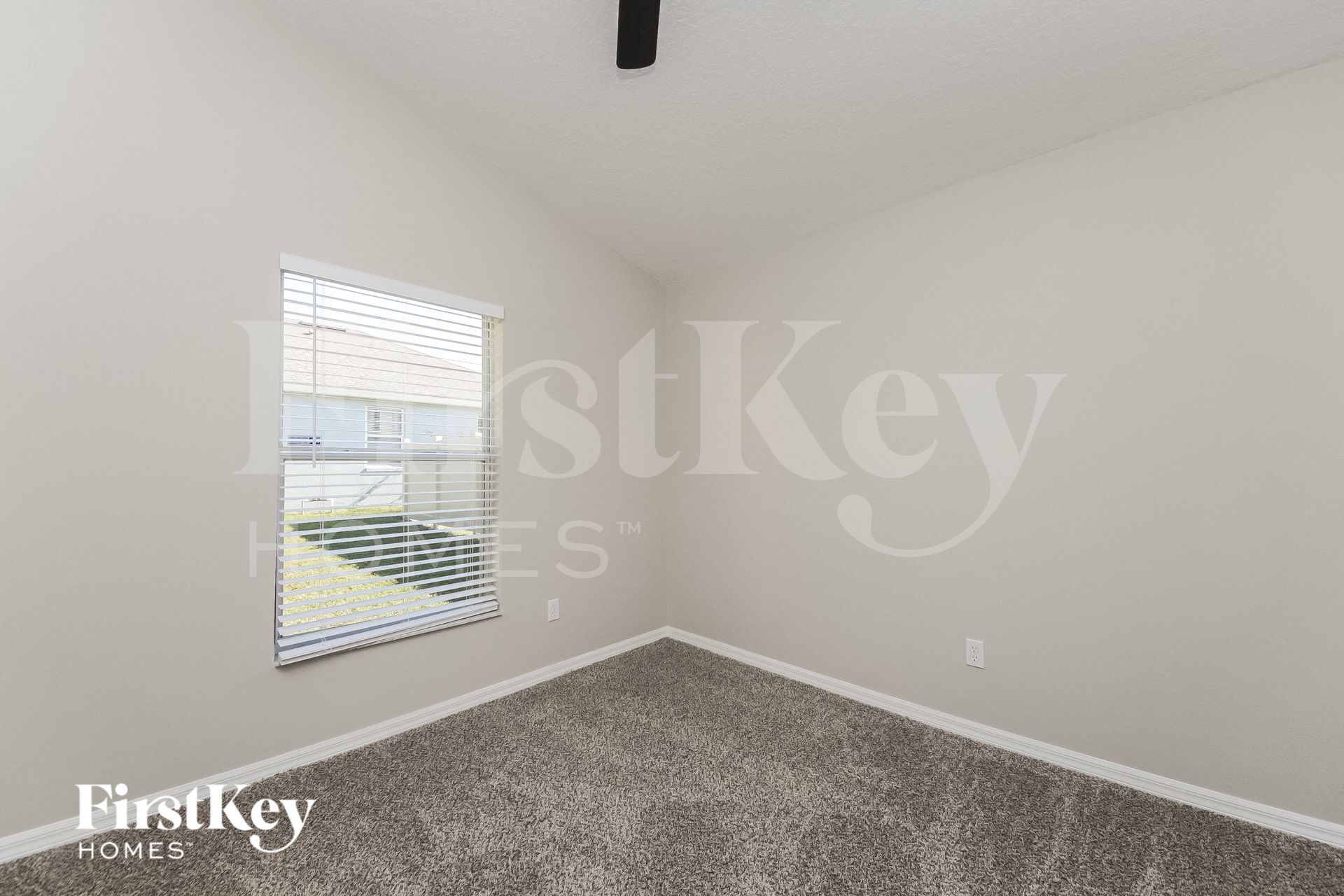 Building Photo - 5219 Alavista Dr