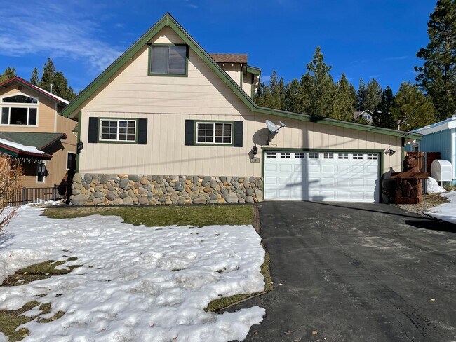 Building Photo - 1180 Nottaway Dr