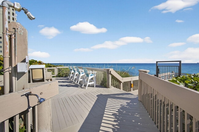 Building Photo - 5280 N Ocean Dr