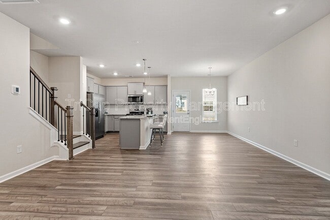 Building Photo - 416 Glen Clova Dr