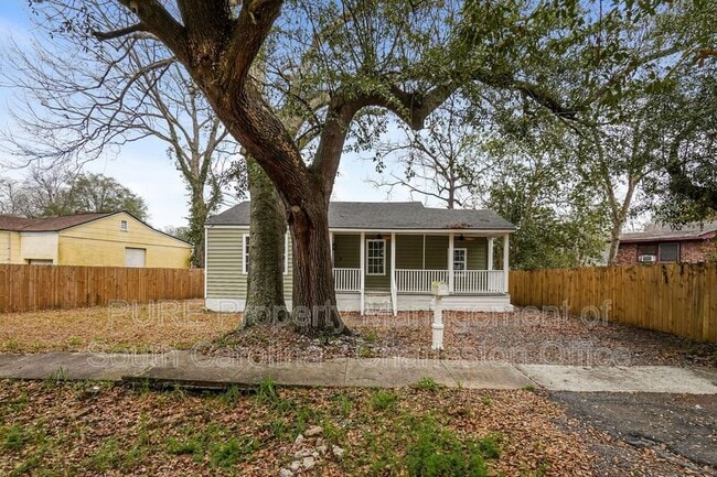 Building Photo - 2679 Oregon Ave