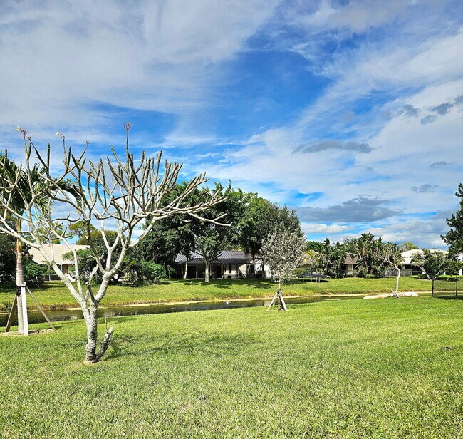 Building Photo - 14507 Larkspur Ln