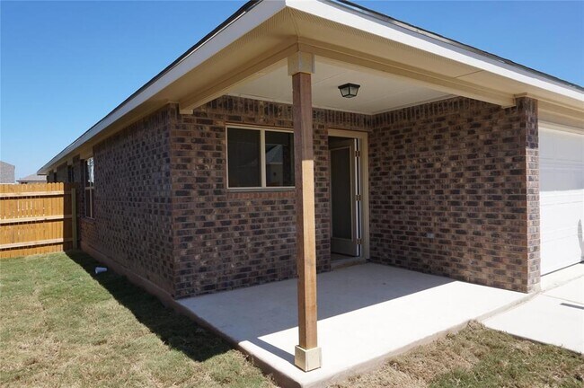 Building Photo - 1033 Britt Ln