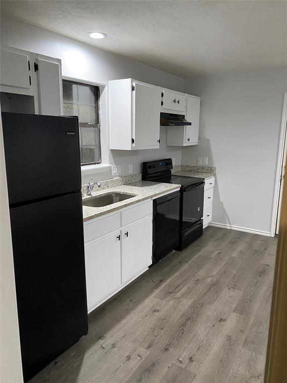 Building Photo - 309 S Avenue C Ave